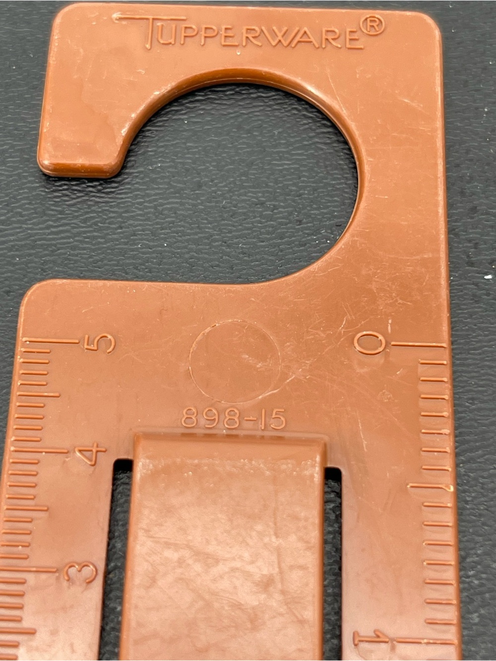 Tupperware Brown Clip Ruler Multi-Tool - Picture 3 of 5